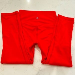 EUC WORN ONCE LULULEMON SIZE 4 ALIGN HR 21” CROP LEGGING